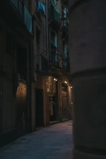 白色墙漆,建筑,建筑结构,建筑外观,建筑,无人,城市,夜晚 白色墙漆,建筑,建筑结构,建筑外观,建筑,无人,城市,夜晚
