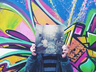 葡萄牙里斯本，街头艺术，sleeveface，艺术品，乙烯基，乙烯基唱片，多色