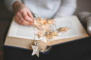 书上的棕色星光