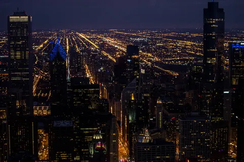 鸟瞰图、景观、建筑、夜间、建筑、结构、天空、基础设施