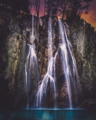 法国南部的西兰斯瀑布