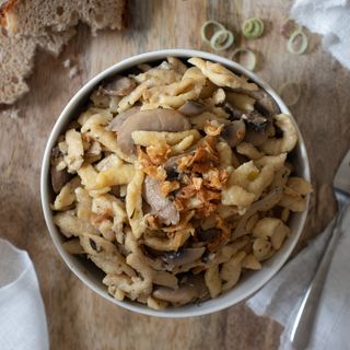 食品，意大利面，冰淇淋，奶油，奶油，甜点，植物，面包