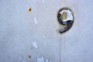 9号门，爬行动物，动物，蛇，把手，钱，硬币，器具