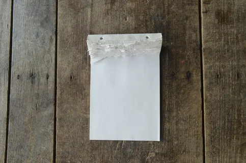 白色、纸张、棕色、木板表面、块压延机、空白、日历、空白