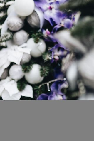 2018年度潘通颜色：紫外线