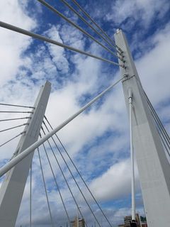 美国，密尔沃基，南六街，云天，天空，建筑，低角度视图，连接