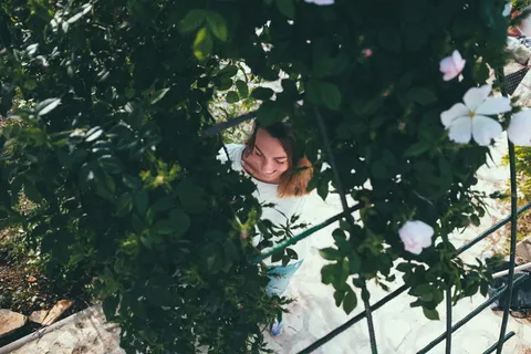 克罗地亚,里耶卡,肖像,从上面看,女人,女人,温柔,笑 克罗地亚,里耶卡,肖像,从上面看,女人,女人,温柔,笑