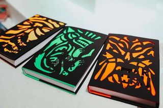 画廊里的各种艺术作品