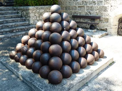 炮弹,球,铁,金属,硬,射击,堆积,大约 炮弹,球,铁,金属,硬,射击,堆积,大约