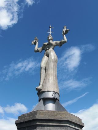 康斯坦斯，康斯坦斯湖，港口，人物，码头，低角度视图，天空，云天