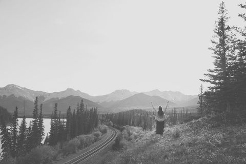 黑白、雾、湖、风景、雾、山、户外、人