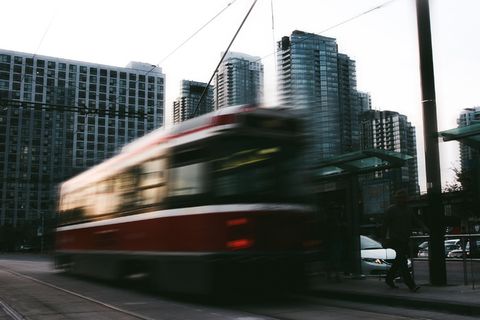 延时照片、火车、白天、城市、城市、建筑、交通、运动