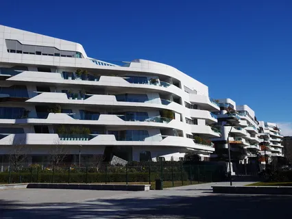 白天白色建筑景观 白天白色建筑景观