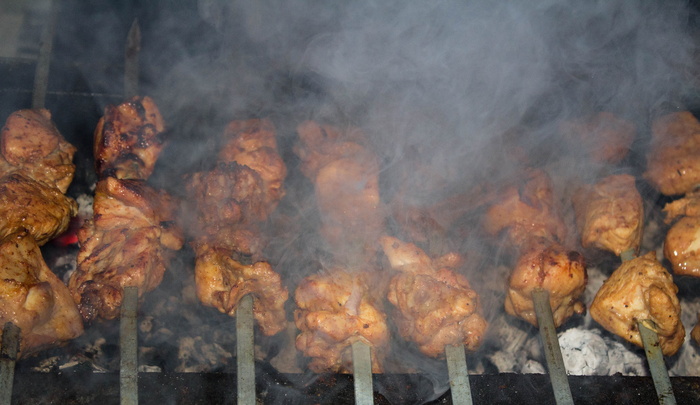烧烤、食品、肉类、燃烧、食品和饮料、烟雾-物理结构、热量-温度、火