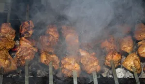 烧烤、食品、肉类、燃烧、食品和饮料、烟雾-物理结构、热量-温度、火
