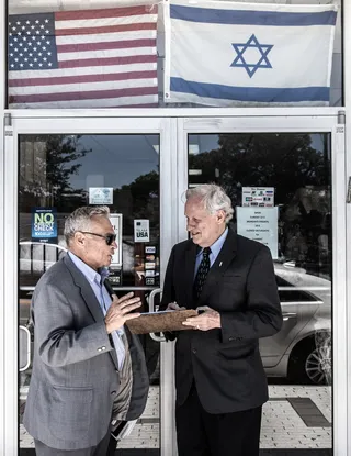 商人，男人，电子商务，小企业，领导，男人，两个人，生意