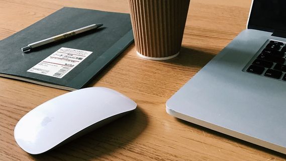 英国，伦敦，工作，设计，桌子，无线技术，桌子，笔记本电脑