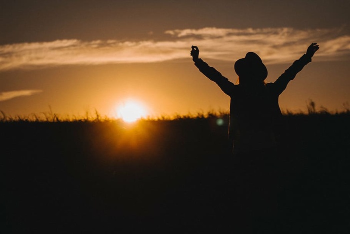背光，云朵，黑暗，黎明，黄昏，田野，光明，人