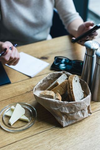 刚出炉的黄油面包