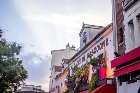 法国巴黎蒙马特，餐厅，建筑，建筑外观，建筑结构，天空