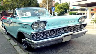 classic、teal coupe、parked、road、mercury、auto、oldtimer、vehicle