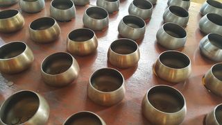 功德，put，bat，牧师，僧侣，救济，豁免，宗教仪式