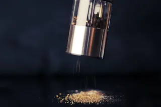 黑胡椒、香料、摇壶、食品、厨房、配料、照明设备、室内