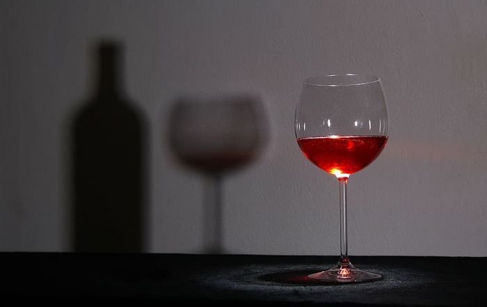 透明，酒杯，红色，玻璃杯，葡萄酒，阴影，玻璃杯，透明