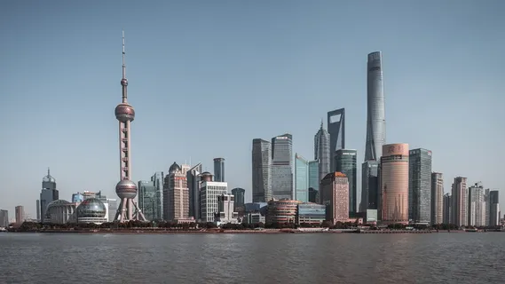 中国,上海,建筑,摩天轮,水,城市,杆塔,旅游 中国,上海,建筑,摩天轮,水,城市,杆塔,旅游