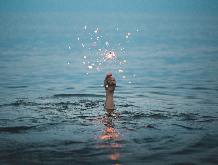 海，海洋，蓝色，水，自然，闪闪发光，光，手