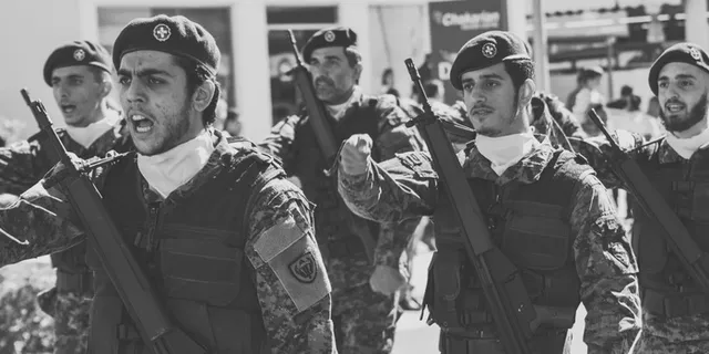 士兵，游行，军队，游行，制服，游行，退伍军人，男人