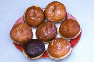 甜甜圈、糖衣、糖霜、脂肪星期四、食品、零食、新鲜度、棕色