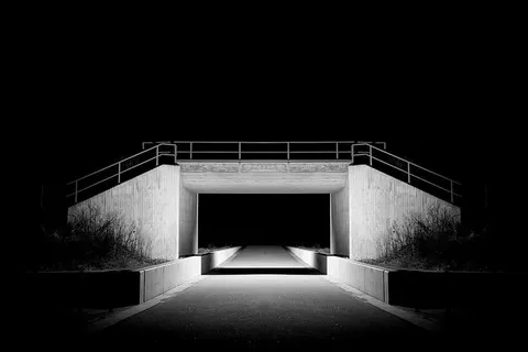 道路、街道、立交桥、桥梁、建筑、夜晚、夜晚、黑暗