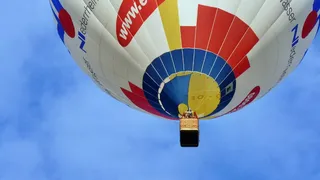 热气球，天空，蓝色，飞翔，五颜六色，篮子，上升，圈养气球