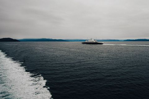 挪威,斯塔万格,山脉,渡轮,极小,灰色,海洋,风景 挪威,斯塔万格,山脉,渡轮,极小,灰色,海洋,风景