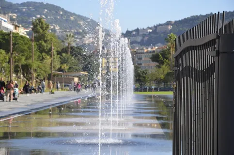 法国,尼斯,redisson蓝,#喷泉,#尼斯,#法国,建筑,水 法国,尼斯,redisson蓝,#喷泉,#尼斯,#法国,建筑,水