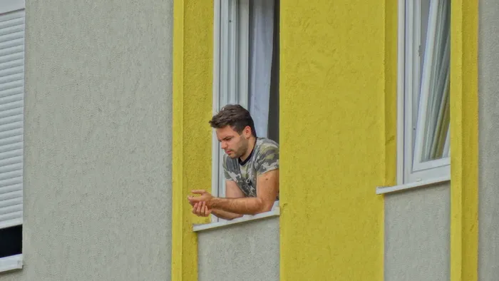 学生,很快,大学,人,黄,一个人,建筑,休闲服 学生,很快,大学,人,黄,一个人,建筑,休闲服