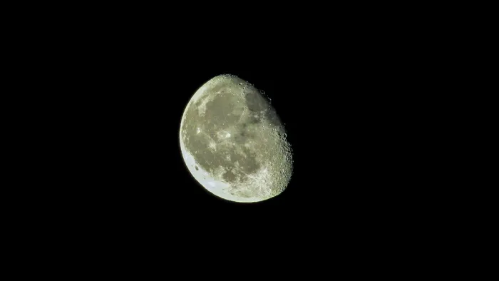 月亮、月亮、半月、天文学、自然、夜晚、太空、月球的照片