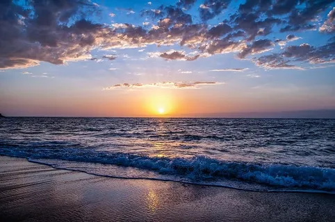 日落时的海滩 日落时的海滩