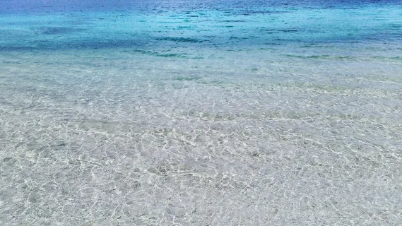 大海,大自然,阳光明媚,海滩,蓝色,蓝色的海水,清澈的海水 大海,大自然,阳光明媚,海滩,蓝色,蓝色的海水,清澈的海水