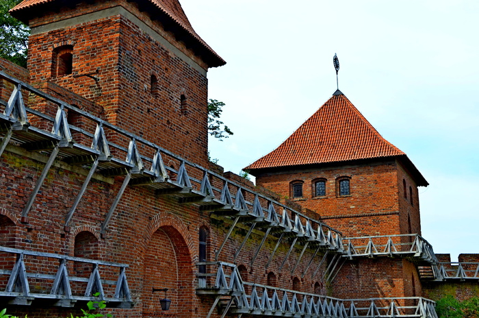frombork，墙，长方形会堂，建筑，建筑结构，建筑外观，建筑，天空