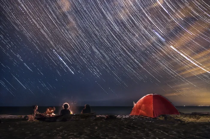 startrail,star,stars,露营,大海,夜晚,天空,海滩 startrail,star,stars,露营,大海,夜晚,天空,海滩