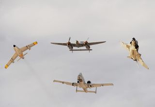 航空展，飞机，军事，P-51野马，f-86军刀，f-4幻影，a-10霹雳，表演