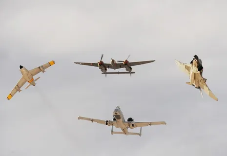 航空展,飞机,军事,P-51野马,f-86军刀,f-4幻影,a-10霹雳,表演 航空展,飞机,军事,P-51野马,f-86军刀,f-4幻影,a-10霹雳,表演