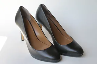 配对，黑色和棕色皮鞋，皮鞋，高跟鞋，鞋，时尚，专业，职业