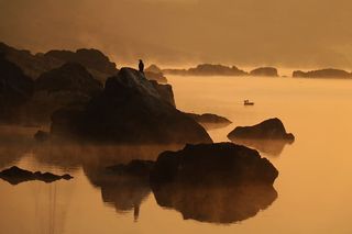 落基山脉的风景摄影与山顶上的人类