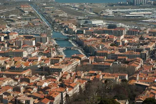 法国、塞特、地中海、海峡、瓷砖屋顶、建筑、建筑外观、城市景观