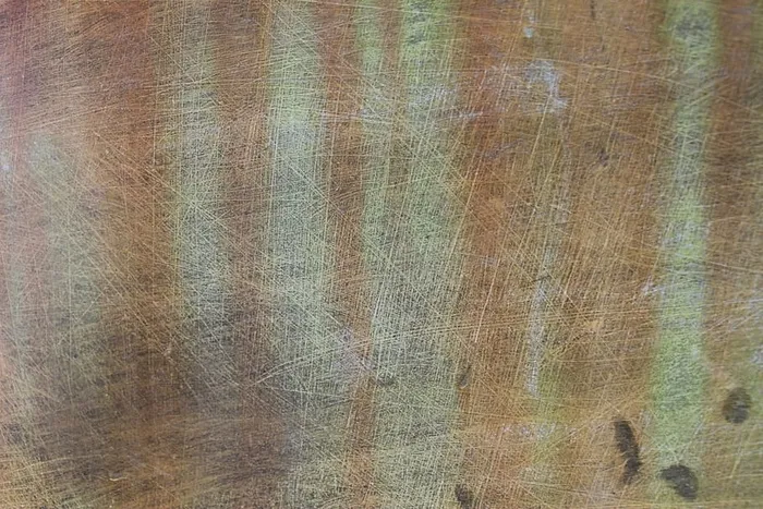 生锈且有划痕的金属背景