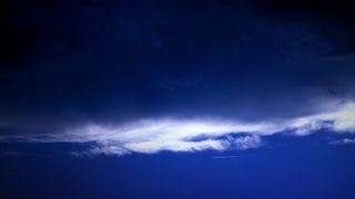 白云，自然，户外，天空，蔚蓝的天空，云，蓝天，深色