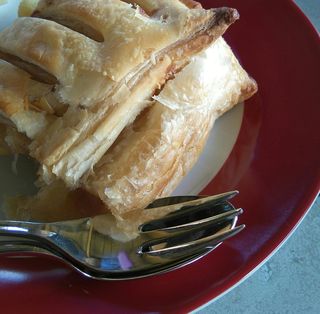 蛋糕，馅饼，苹果馅饼，食品和饮料，食品，新鲜度，盘子，静物